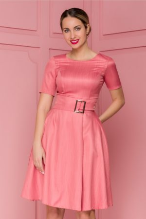 Rochie de botez roz coniac eleganta cu maneci scurte si fusta in clos Nadine